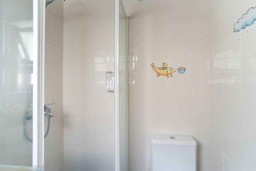Lisbon Waves Surf Lodge Almada Ngoại thất bức ảnh
