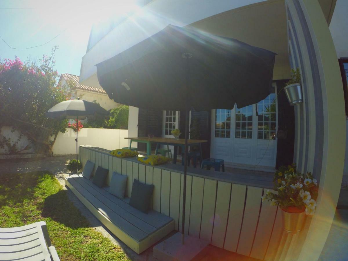 Lisbon Waves Surf Lodge Almada Ngoại thất bức ảnh