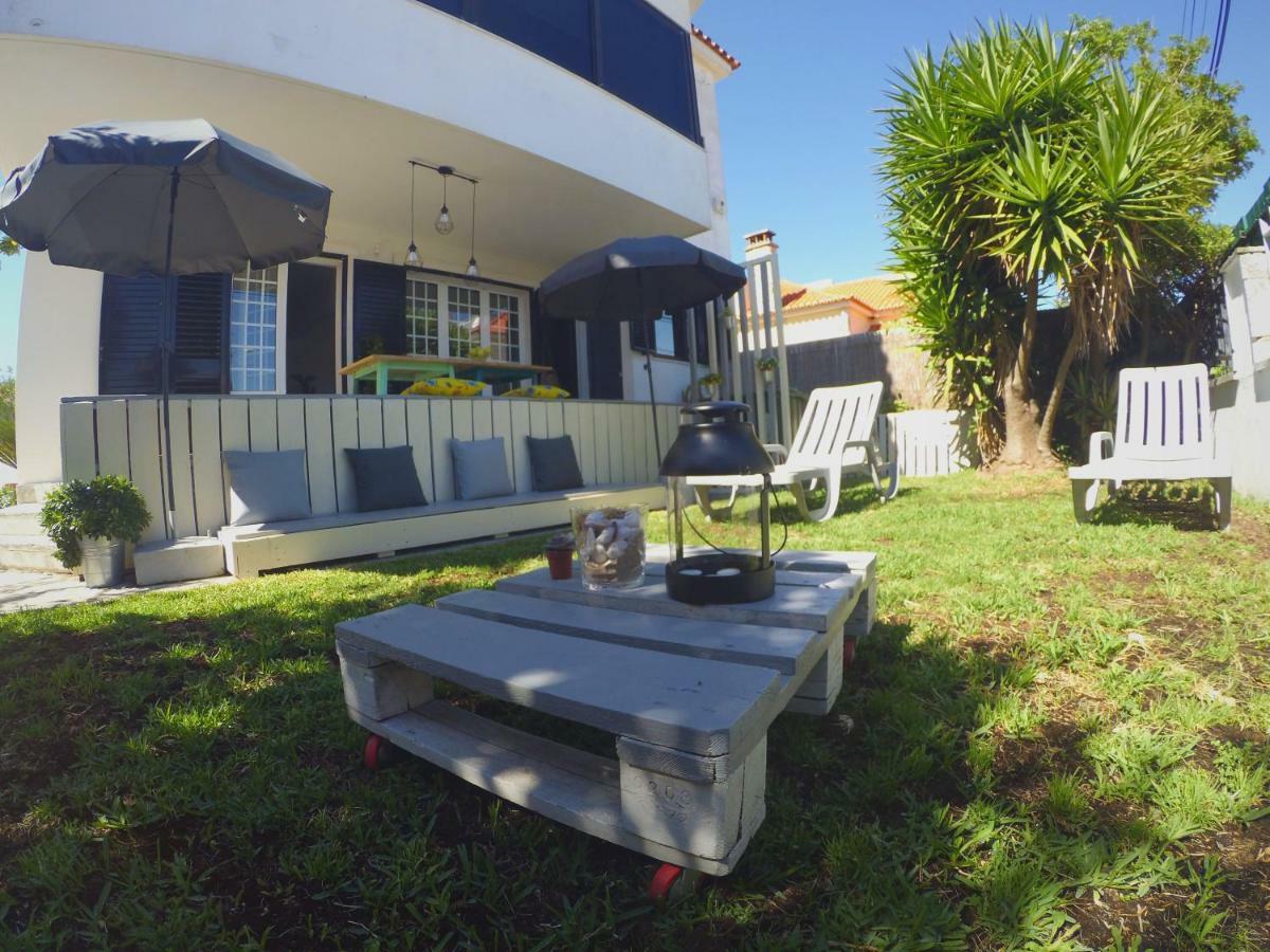 Lisbon Waves Surf Lodge Almada Ngoại thất bức ảnh