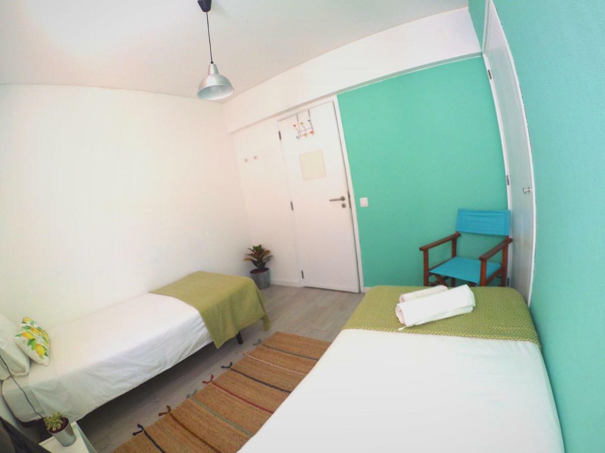 Lisbon Waves Surf Lodge Almada Ngoại thất bức ảnh
