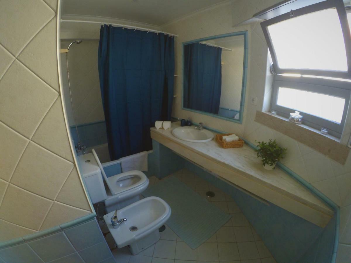Lisbon Waves Surf Lodge Almada Ngoại thất bức ảnh