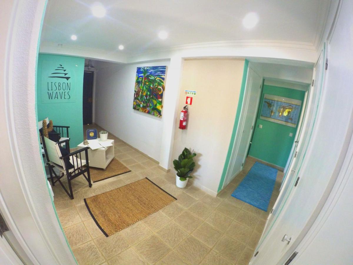 Lisbon Waves Surf Lodge Almada Ngoại thất bức ảnh