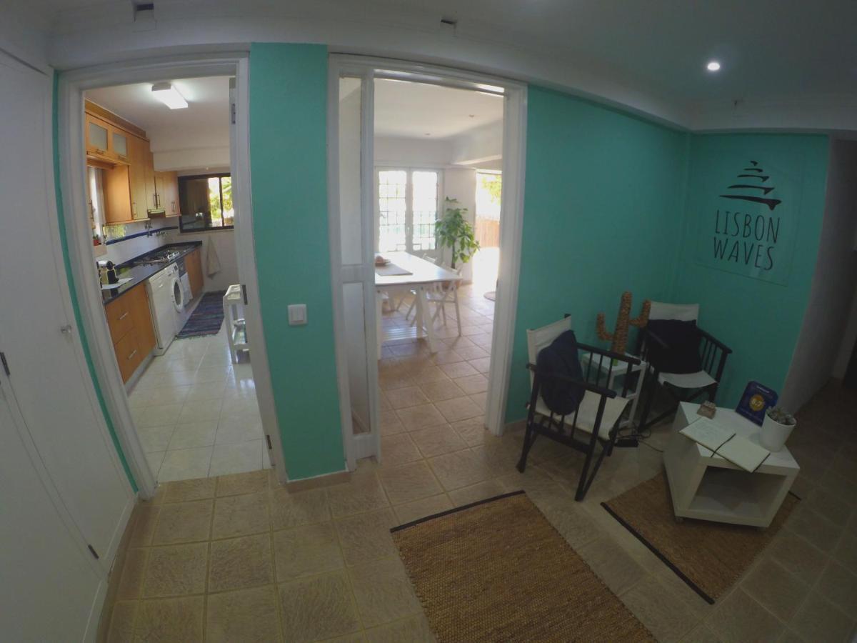 Lisbon Waves Surf Lodge Almada Ngoại thất bức ảnh